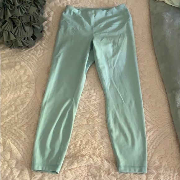 NOT FOR SALE- 2 pairs of yogalicious leggings!💕 - Picture 8 of 8